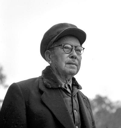 "陈嘉庚：华侨旗帜·民族光辉.png"